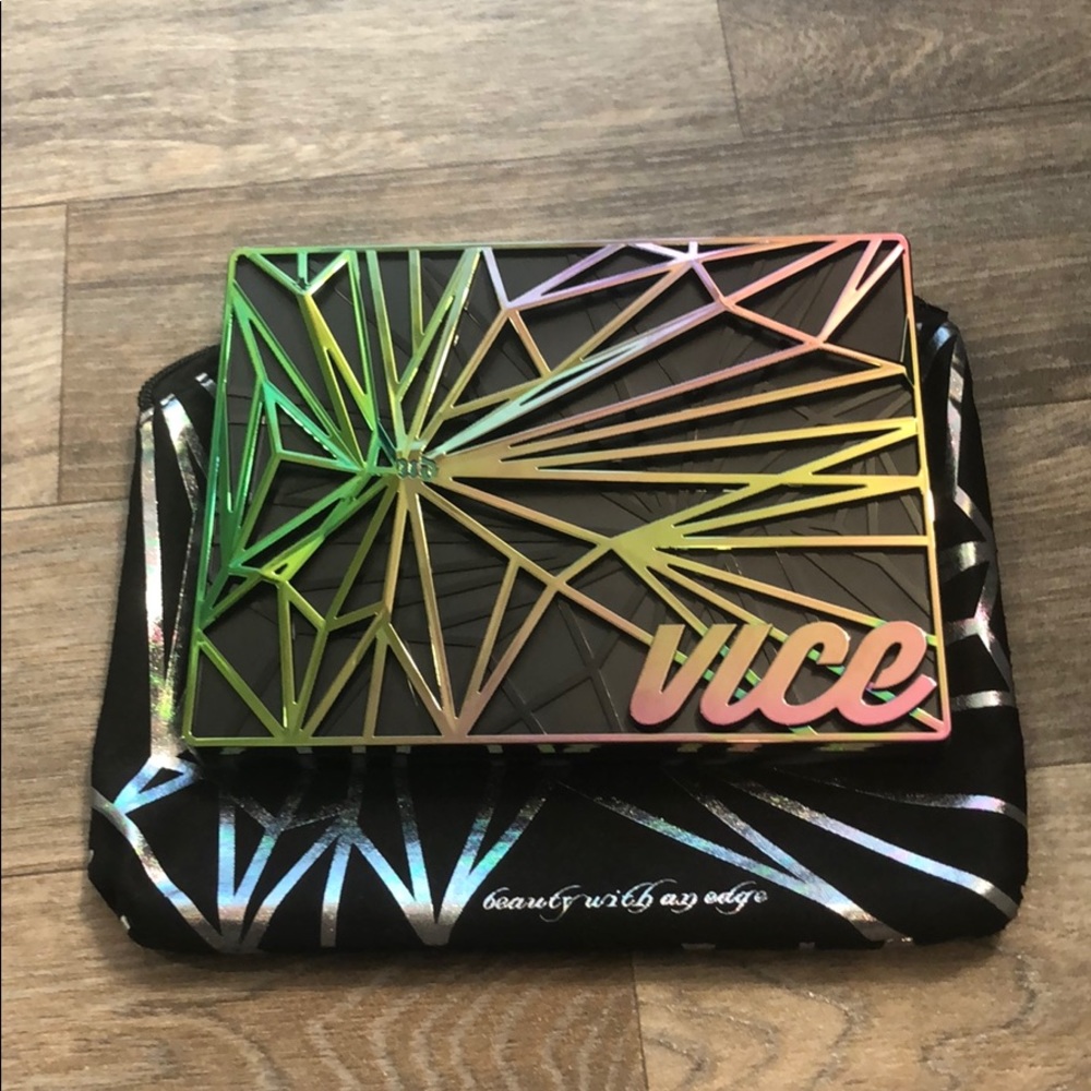 Urban decay vice palette! Limited edition!